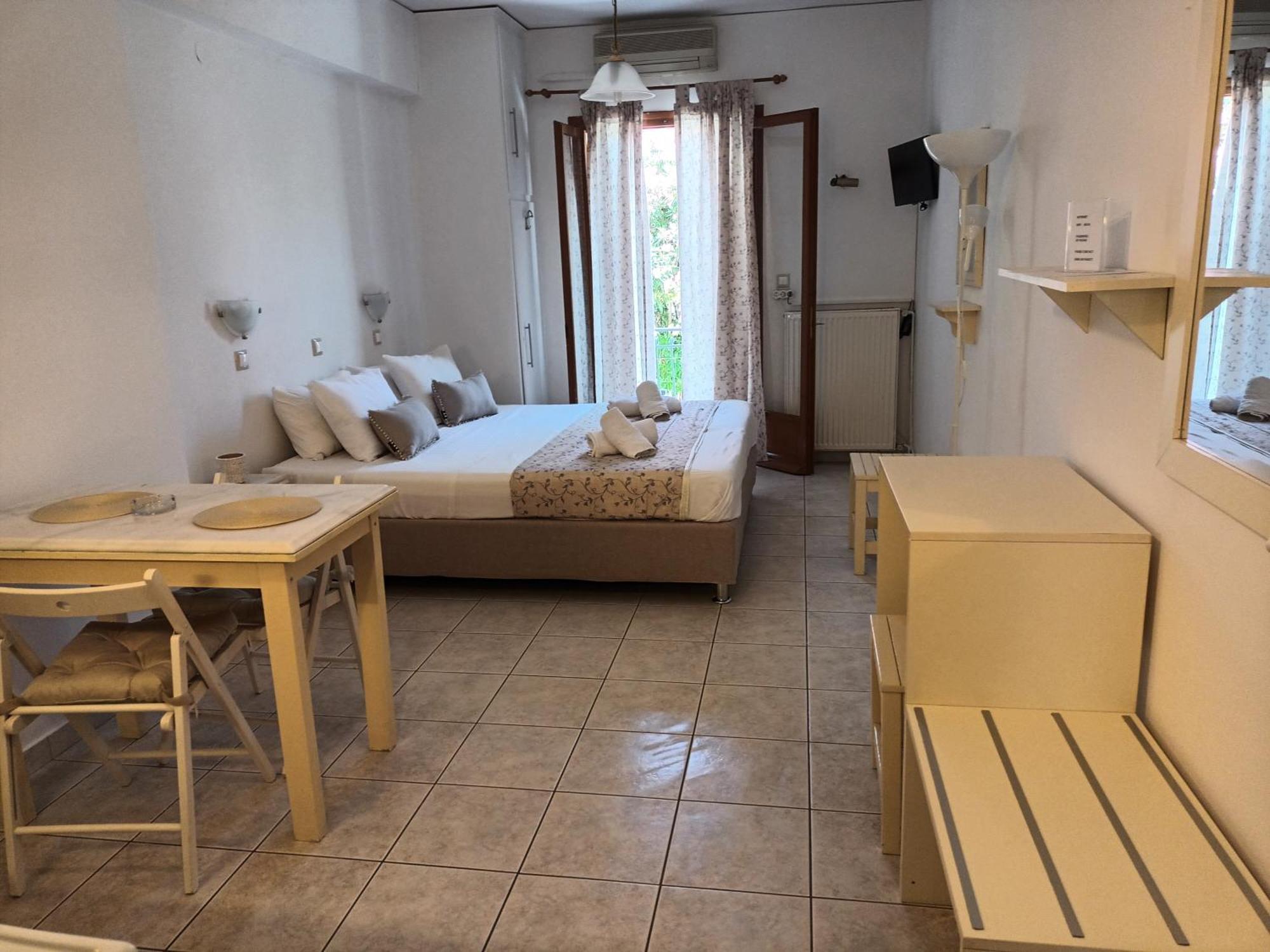 Argostoli Rooms Eksteriør billede